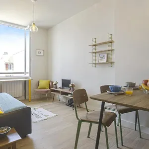 Charming 1br Flat With Sea View At The Heart Of - Welkeys , Biarritz France