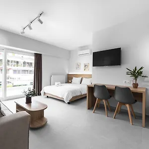 P30, Nilie Hospitality Mgmt Yunanistan